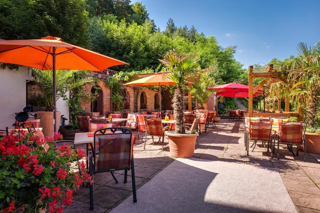 Hotel Die Kleine Blume Erfweiler Esterno foto